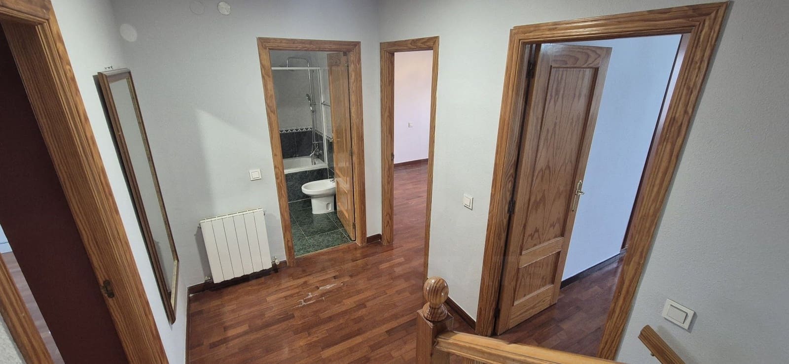 5 bedroom Terraced Villa for sale in Salamanca city with pool garage - € 350,000 (Ref: 9988170)