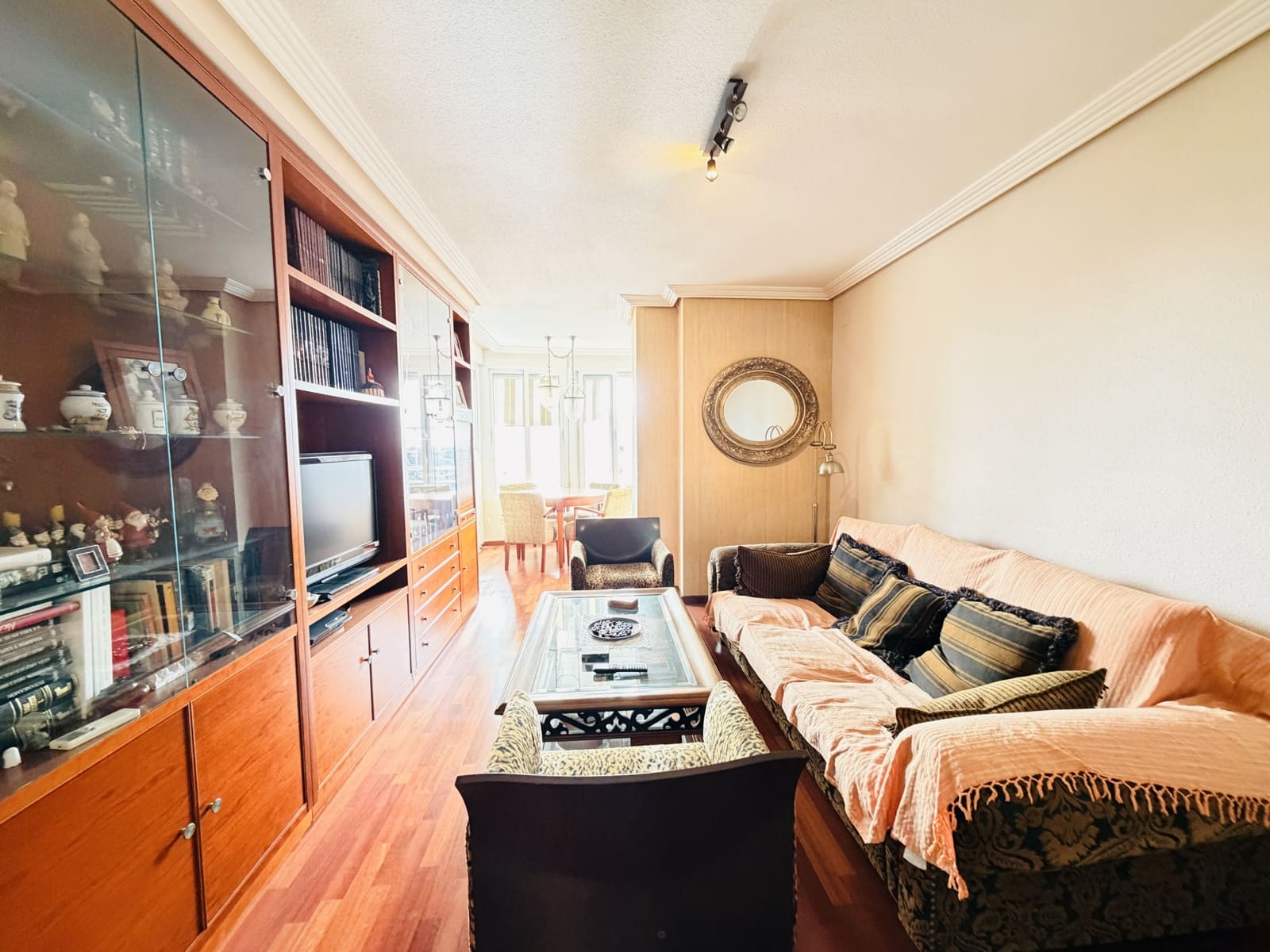 2 bedroom Apartment for sale in Alicante / Alacant city with pool garage - € 345,000 (Ref: 9988172)