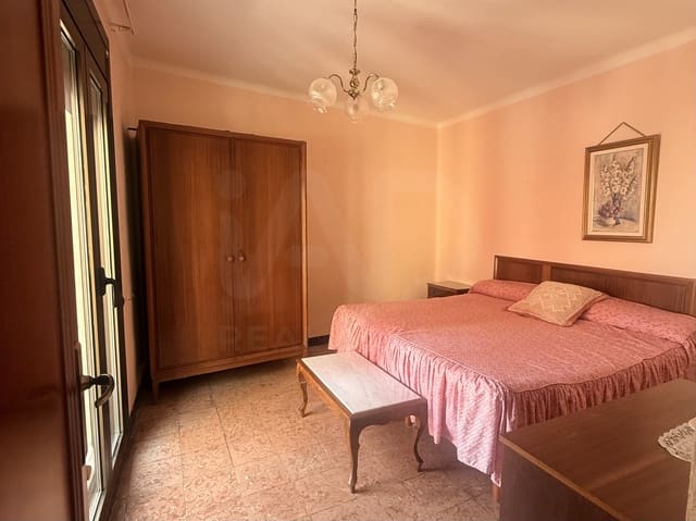 Erhverv til salg i La Canonja - € 249.000 (Ref: 9988173)
