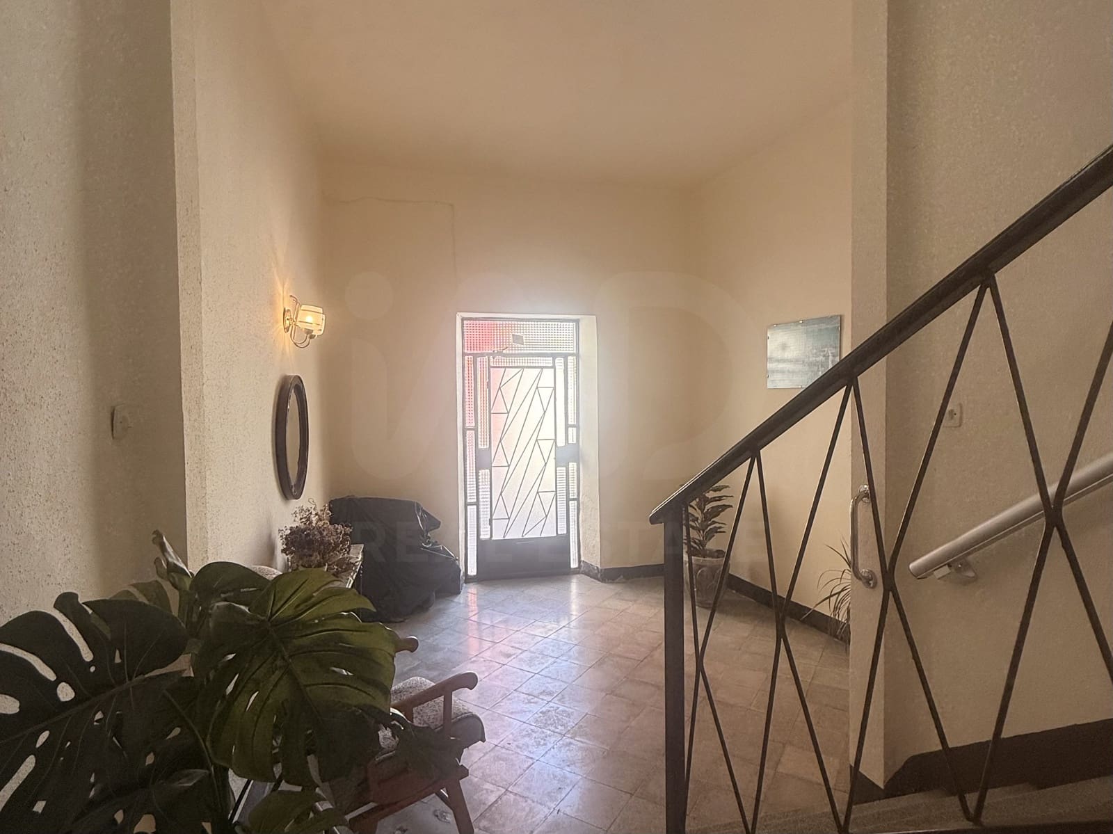 Commercial for sale in La Canonja - € 249,000 (Ref: 9988173)
