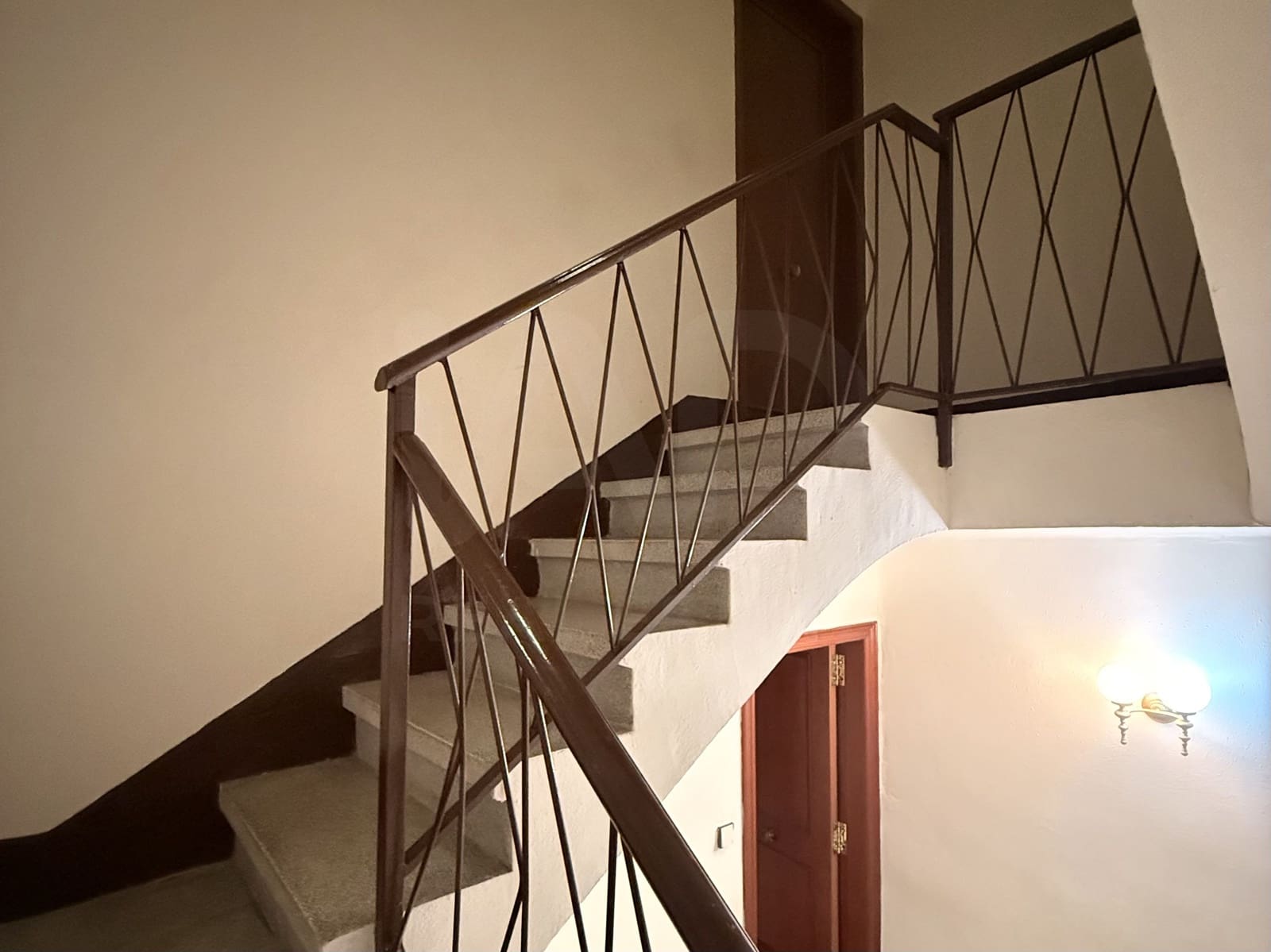 Commercial for sale in La Canonja - € 249,000 (Ref: 9988173)