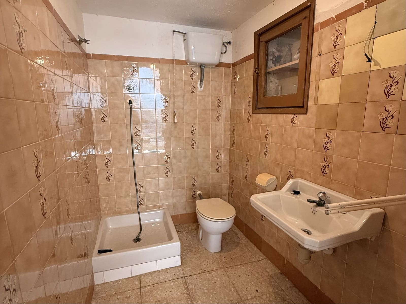 Commercial for sale in La Canonja - € 249,000 (Ref: 9988173)
