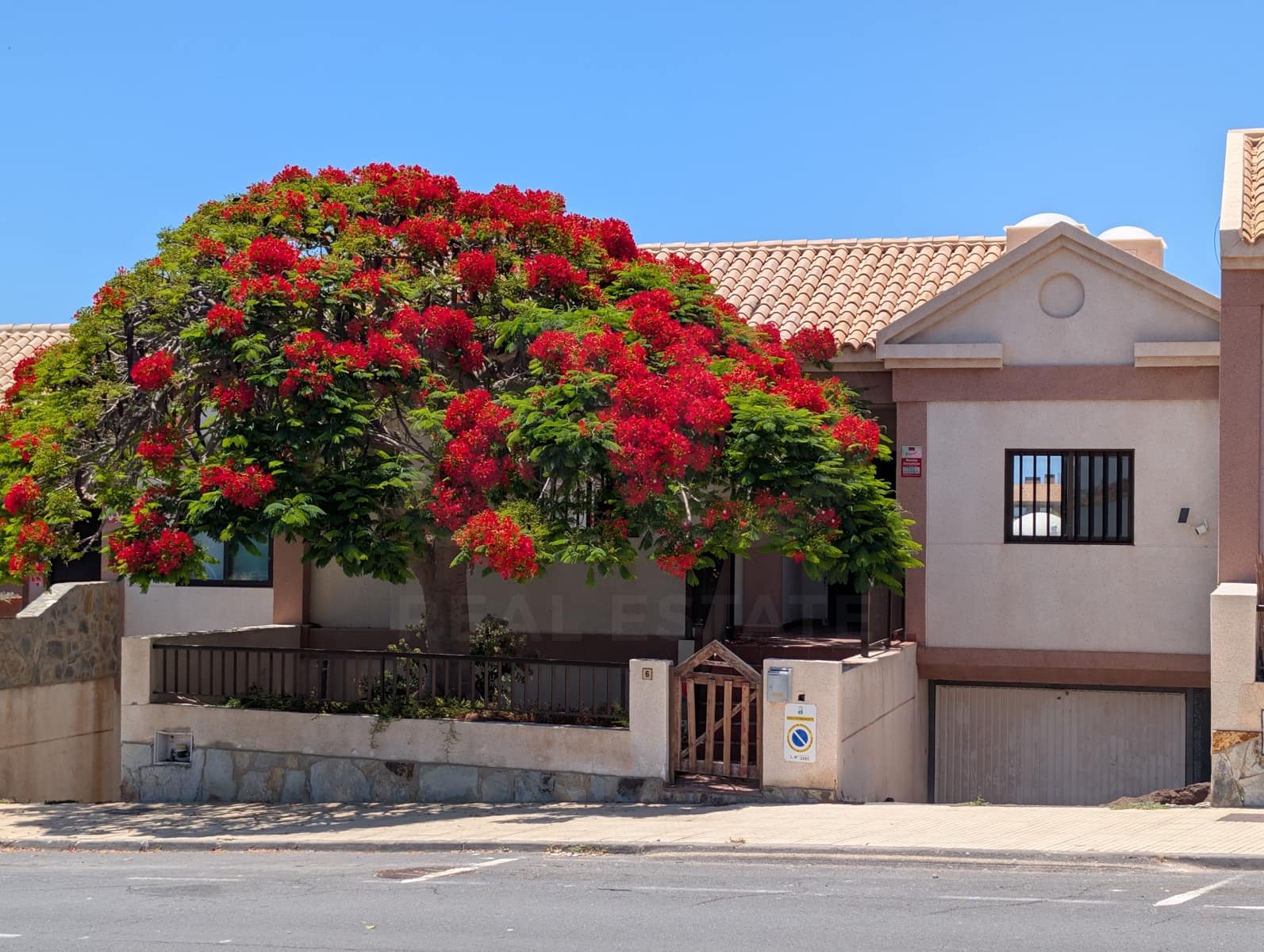 3 soverom Villa til salgs i Santa Cruz de Tenerife med svømmebasseng garasje - € 600 000 (Ref: 9988174)