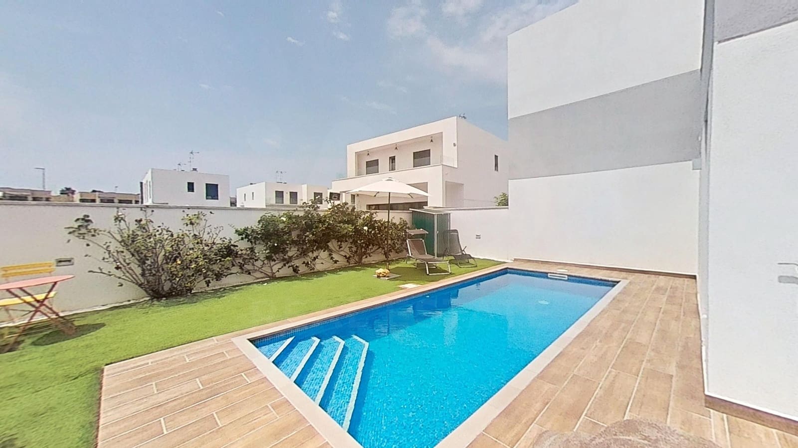 Casa de 4 habitaciones en Tarragona ciudad en venta con piscina garaje - 545.000 € (Ref: 9988175)