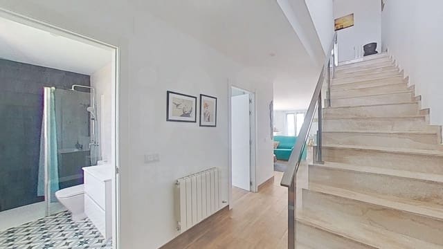 4 camera da letto Casa in vendita in Tarragona città con piscina garage - 545.000 € (Rif: 9988175)