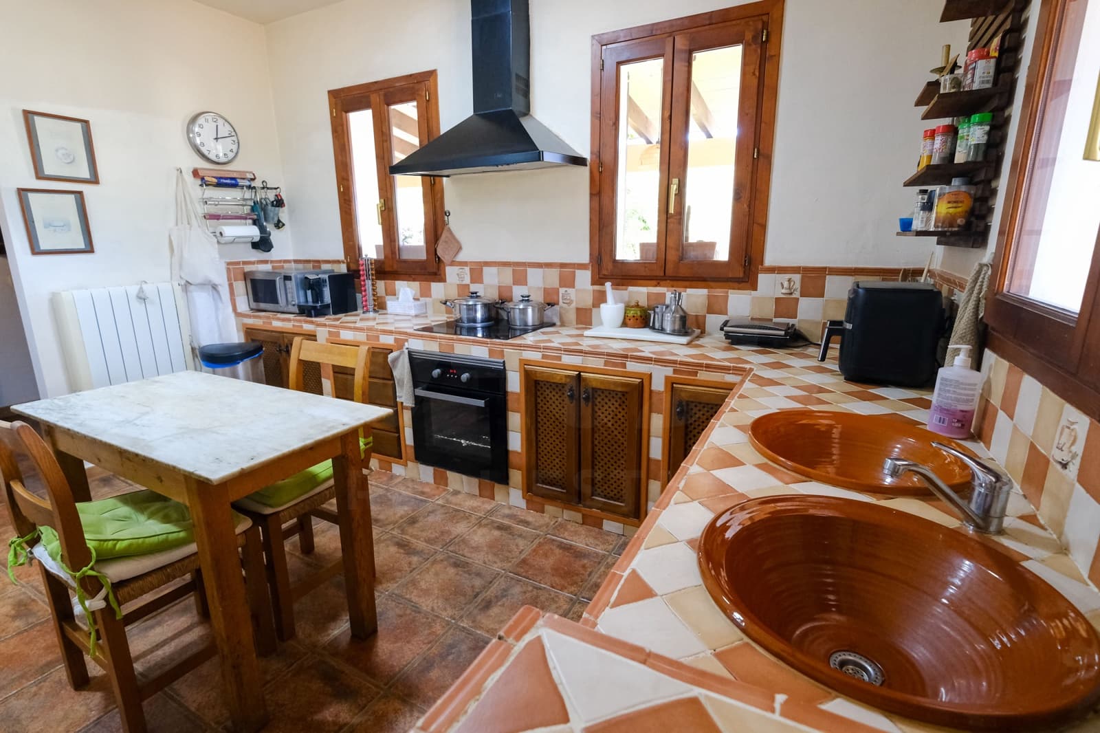 4 makuuhuone Omakotitalo myytävänä paikassa Lloseta mukana uima-altaan - 1 040 000 € (Ref: 9988176)