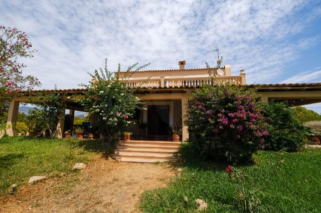 4 bedroom Townhouse for sale in Lloseta with pool - € 1,040,000 (Ref: 9988176)