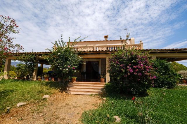 4 sypialnia Finka/Dom wiejski na sprzedaż w Lloseta z basenem - 995 000 € (Ref: 9988176)