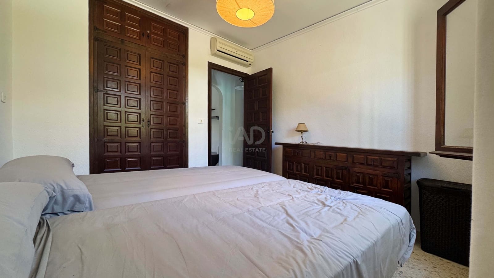 2 Zimmer Reihenhaus zu verkaufen in Alicante / Alacant Stadt mit Pool - 290.000 € (Ref: 9988177)