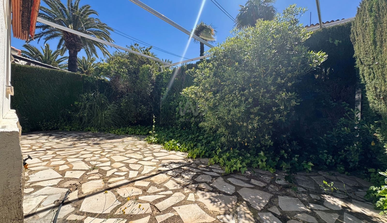 2 Zimmer Reihenhaus zu verkaufen in Alicante / Alacant Stadt mit Pool - 290.000 € (Ref: 9988177)
