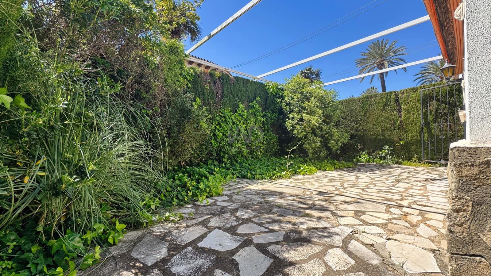 2 Zimmer Reihenhaus zu verkaufen in Alicante / Alacant Stadt mit Pool - 290.000 € (Ref: 9988177)