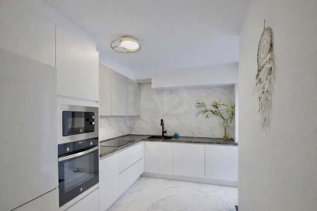 4 soveværelse Lejlighed til salg i Centro Urbano, Dénia - € 259.000 (Ref: 9988178)