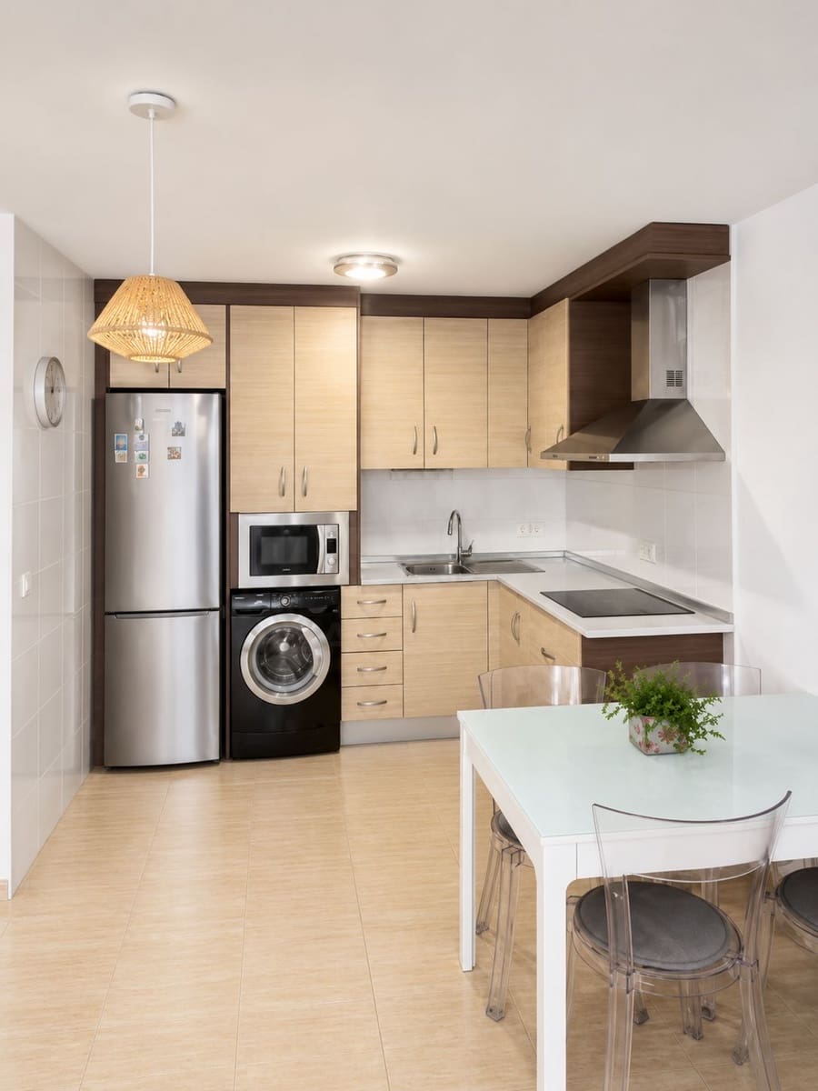 1 bedroom Apartment for sale in Almeria city with pool garage - € 166,000 (Ref: 9988181)