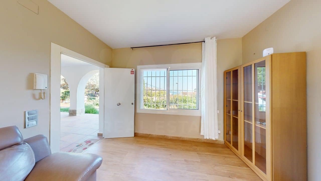 4 bedroom Townhouse for sale in Barcelona city - € 519,900 (Ref: 9988182)