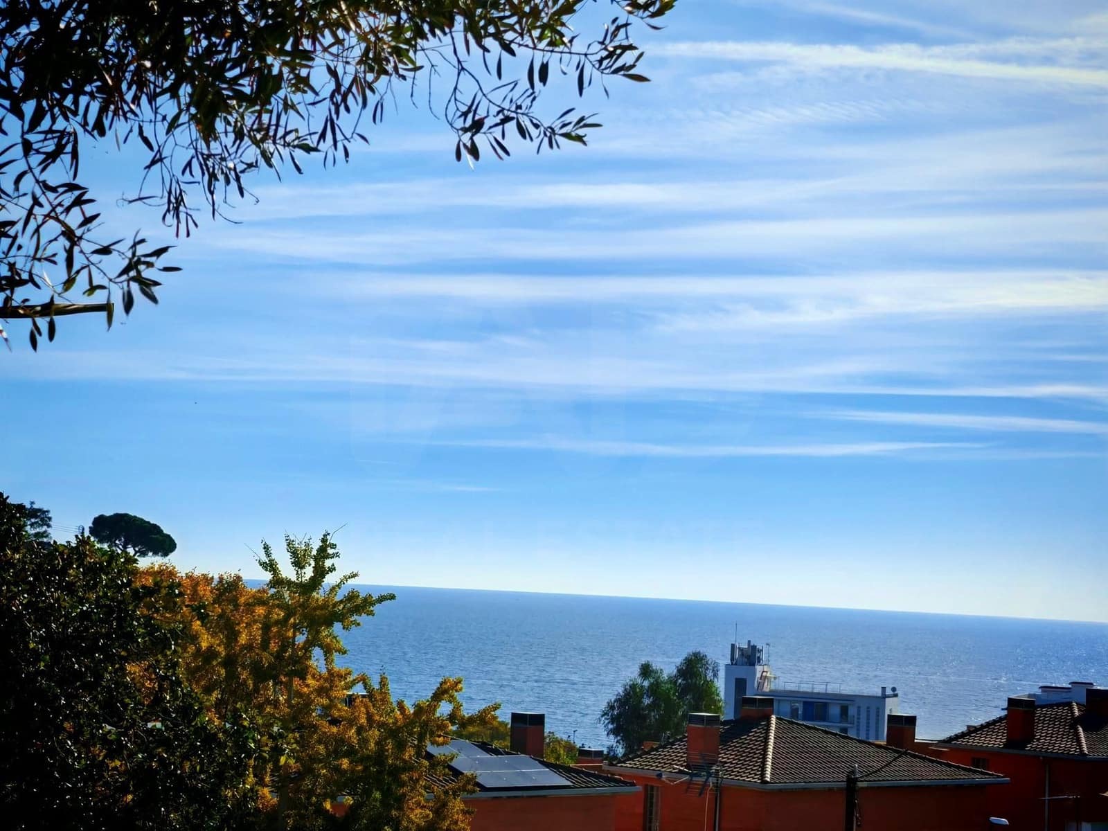 4 bedroom Townhouse for sale in Barcelona city - € 519,900 (Ref: 9988182)