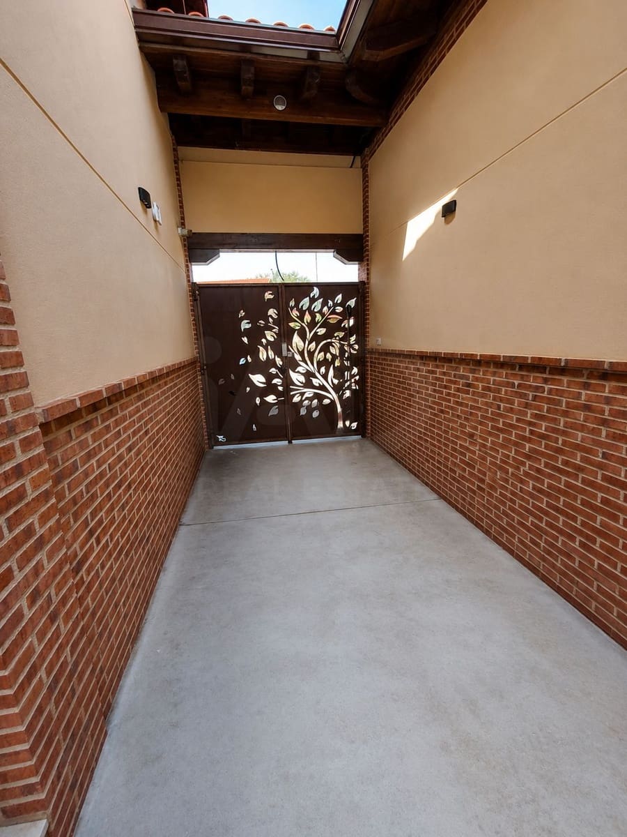 3 Zimmer Villa zu verkaufen in Cuadros mit Garage - 265.000 € (Ref: 9988185)