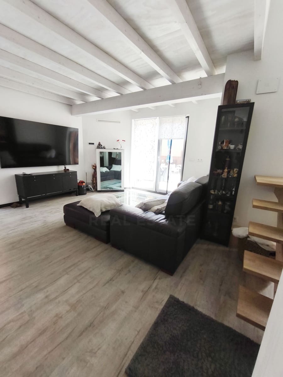 3 Zimmer Villa zu verkaufen in Cuadros mit Garage - 265.000 € (Ref: 9988185)