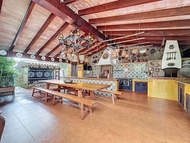 6 chambre Villa/Maison à vendre à Pollensa / Pollença avec piscine garage - 1 700 000 € (Ref: 9988191)