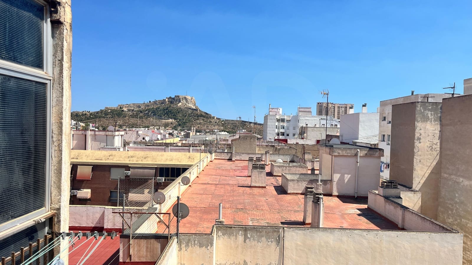 3 soveværelse Lejlighed til salg i Alicante by - € 175.000 (Ref: 9988193)