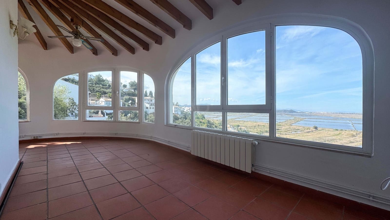 4 bedroom Townhouse for sale in Alicante / Alacant city with pool garage - € 390,000 (Ref: 9988195)