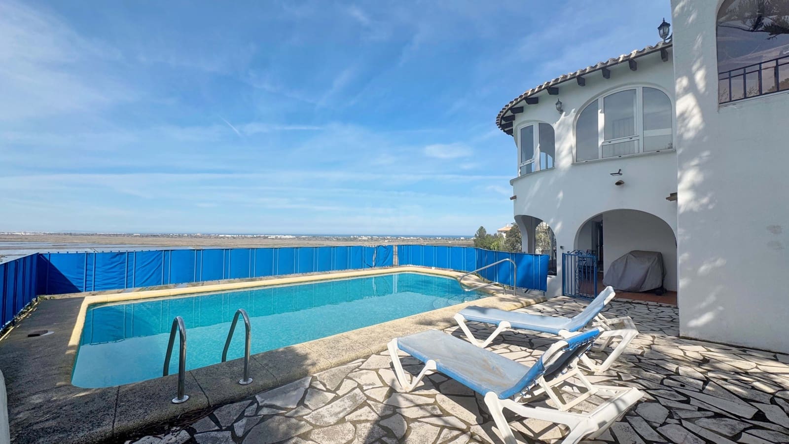 4 bedroom Townhouse for sale in Alicante / Alacant city with pool garage - € 390,000 (Ref: 9988195)