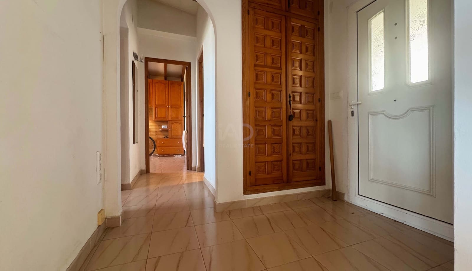4 bedroom Townhouse for sale in Alicante / Alacant city with pool garage - € 390,000 (Ref: 9988195)