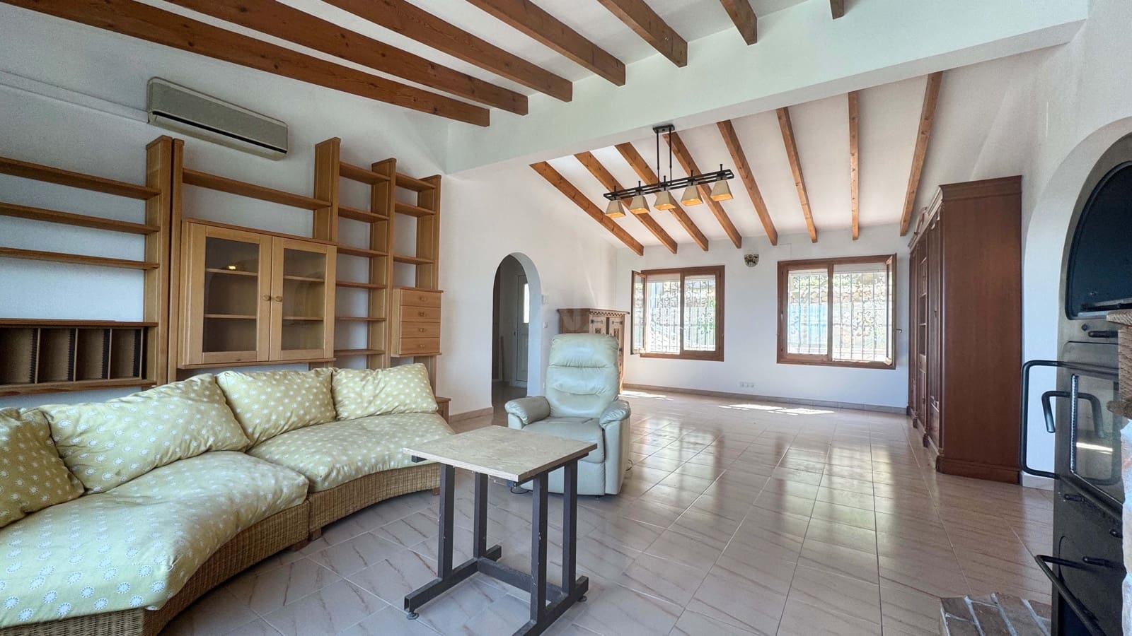 4 bedroom Townhouse for sale in Alicante / Alacant city with pool garage - € 390,000 (Ref: 9988195)
