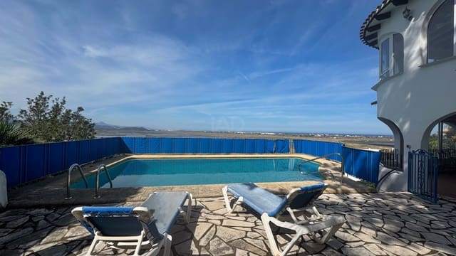4 camera da letto Casa in vendita in Pego con piscina garage - 390.000 € (Rif: 9988195)