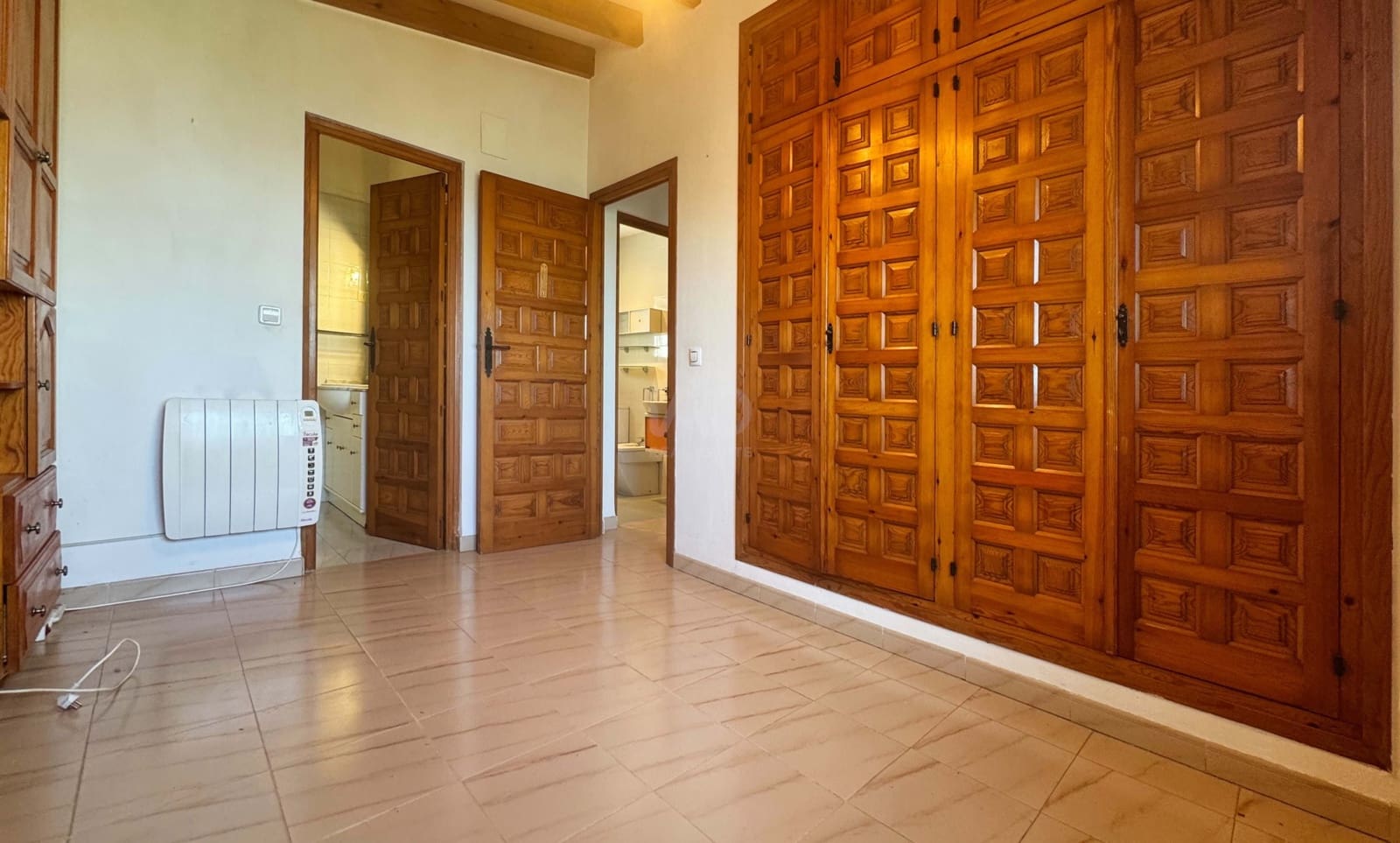 4 bedroom Townhouse for sale in Alicante / Alacant city with pool garage - € 390,000 (Ref: 9988195)