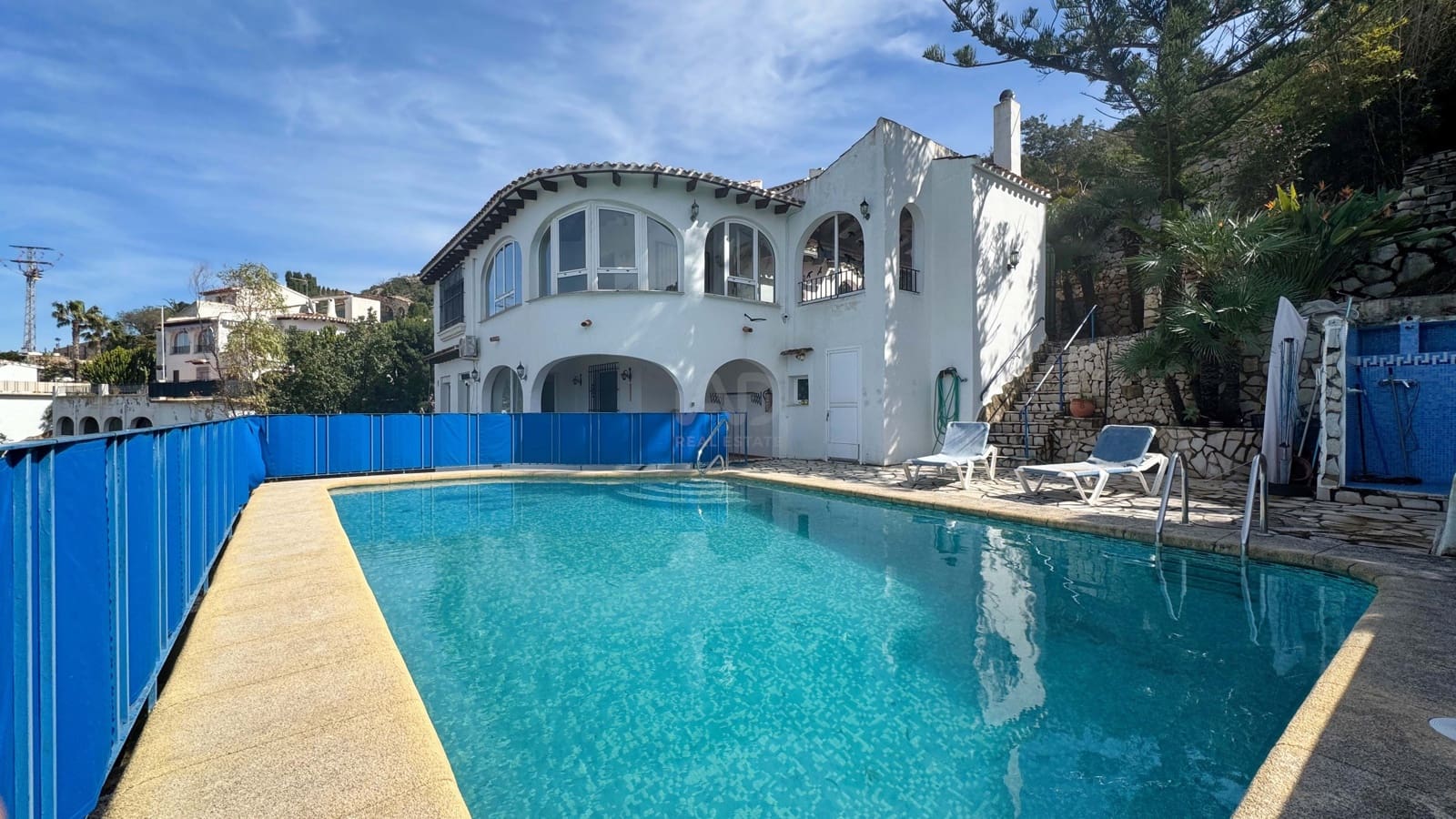4 bedroom Townhouse for sale in Alicante / Alacant city with pool garage - € 390,000 (Ref: 9988195)