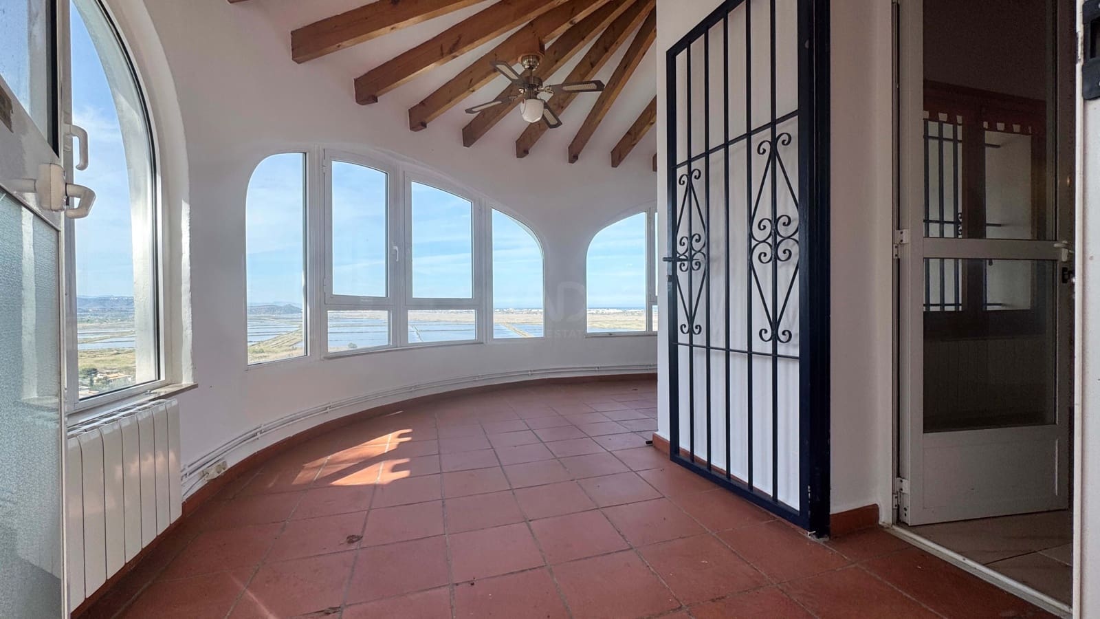 4 bedroom Townhouse for sale in Alicante / Alacant city with pool garage - € 390,000 (Ref: 9988195)