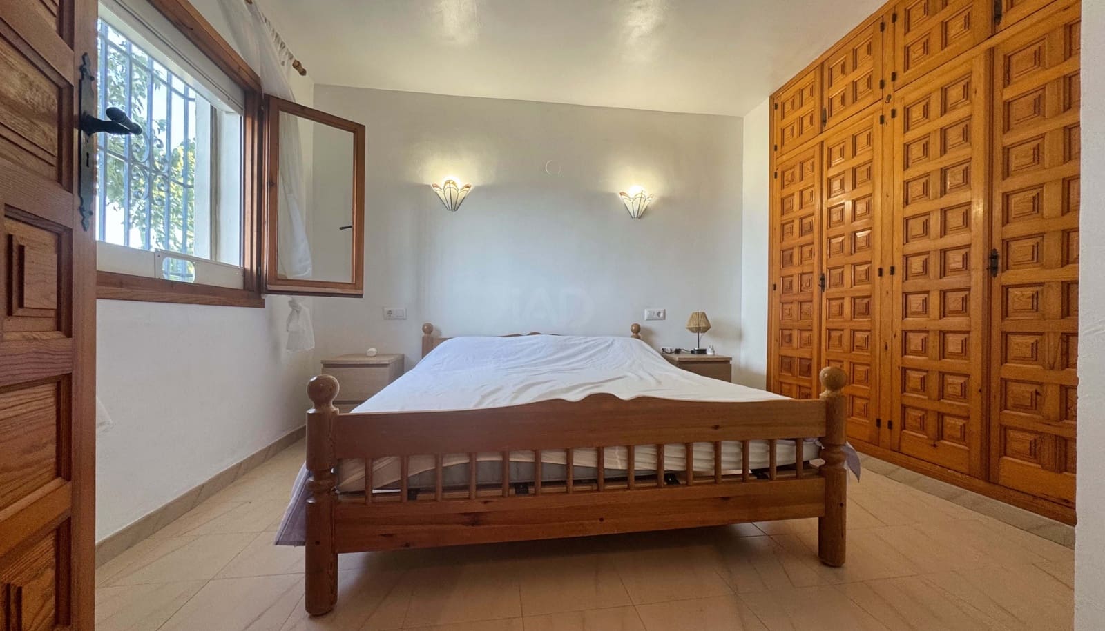 4 bedroom Townhouse for sale in Alicante / Alacant city with pool garage - € 390,000 (Ref: 9988195)