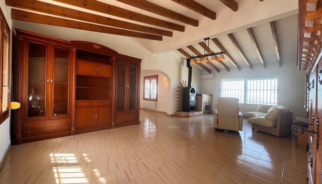 4 camera da letto Casa in vendita in Pego con piscina garage - 390.000 € (Rif: 9988195)