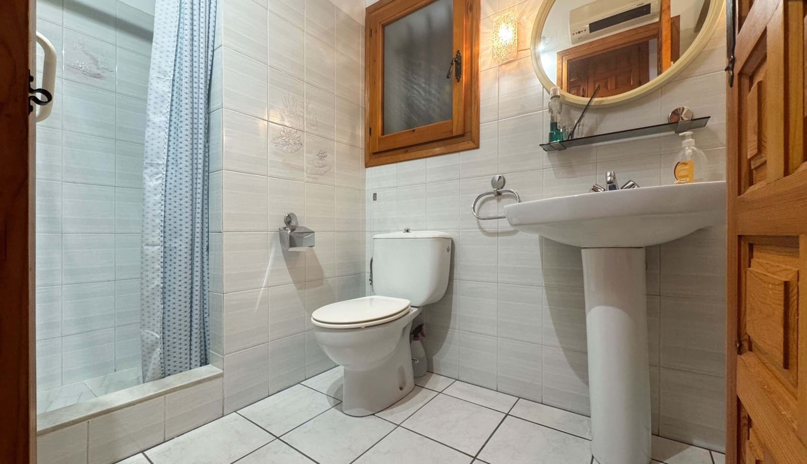 4 bedroom Townhouse for sale in Alicante / Alacant city with pool garage - € 390,000 (Ref: 9988195)