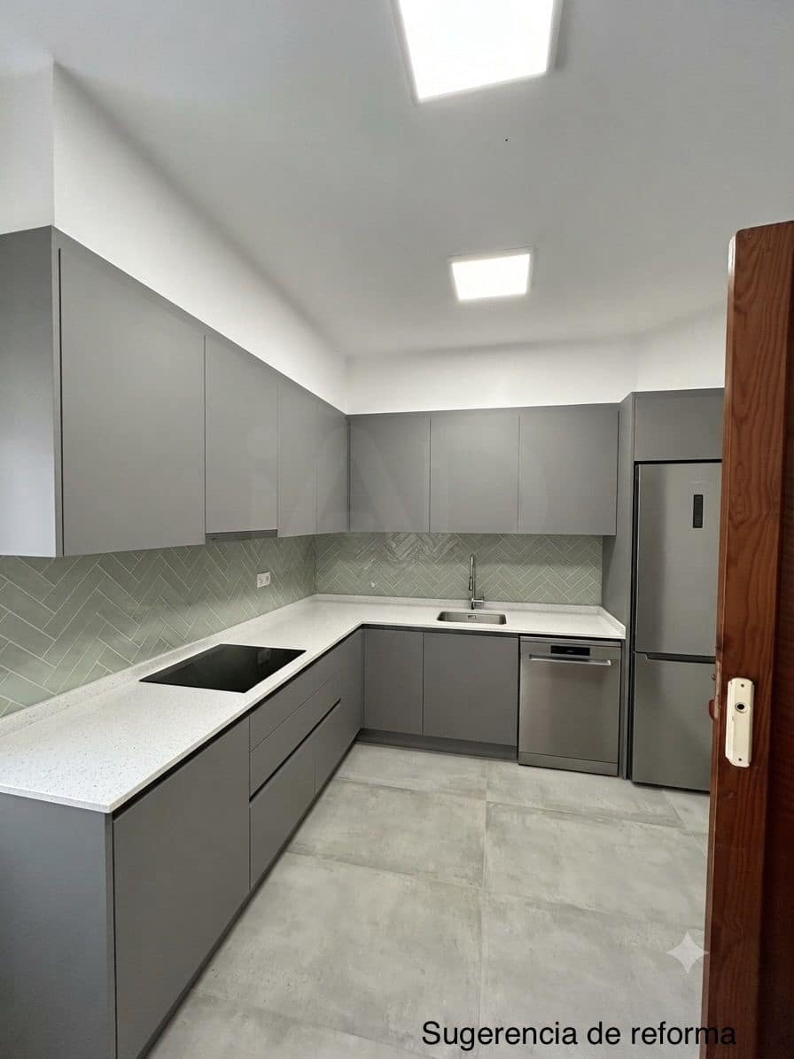 Casa de 4 habitaciones en Alicante / Alacant ciudad en venta - 175.000 € (Ref: 9988196)