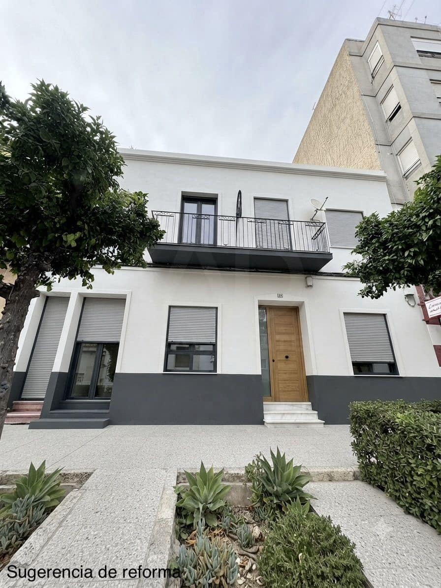 Casa de 4 habitaciones en Alicante / Alacant ciudad en venta - 175.000 € (Ref: 9988196)