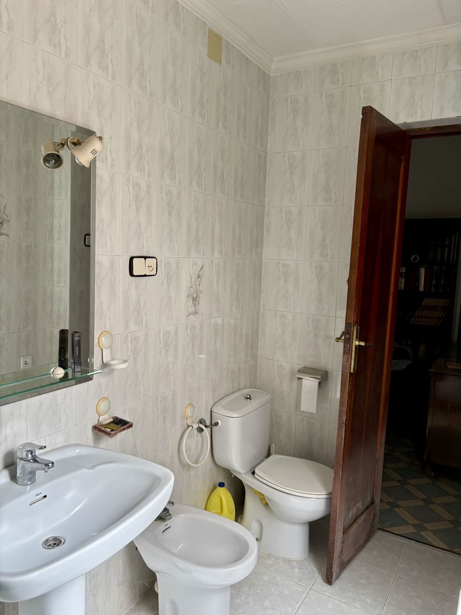 Casa de 4 habitaciones en Alicante / Alacant ciudad en venta - 175.000 € (Ref: 9988196)