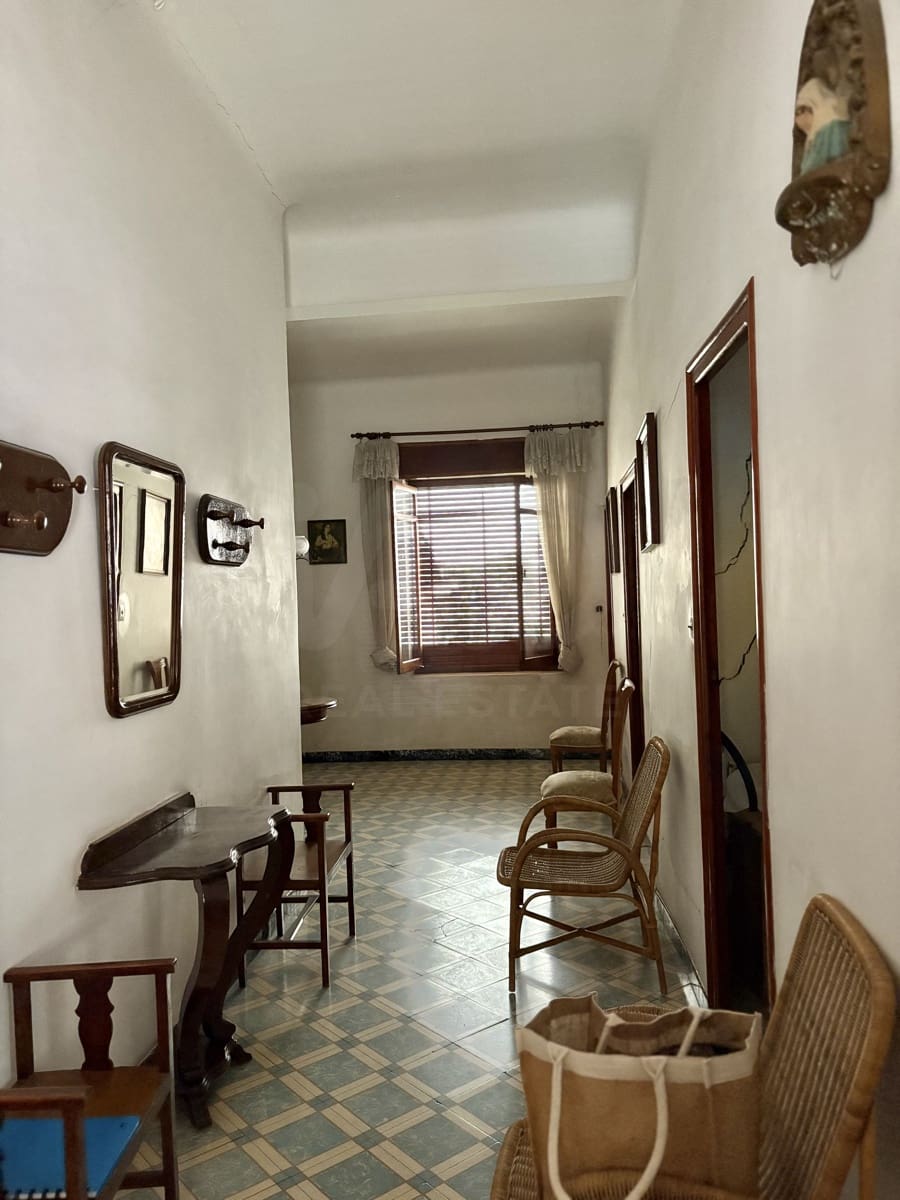 Casa de 4 habitaciones en Alicante / Alacant ciudad en venta - 175.000 € (Ref: 9988196)