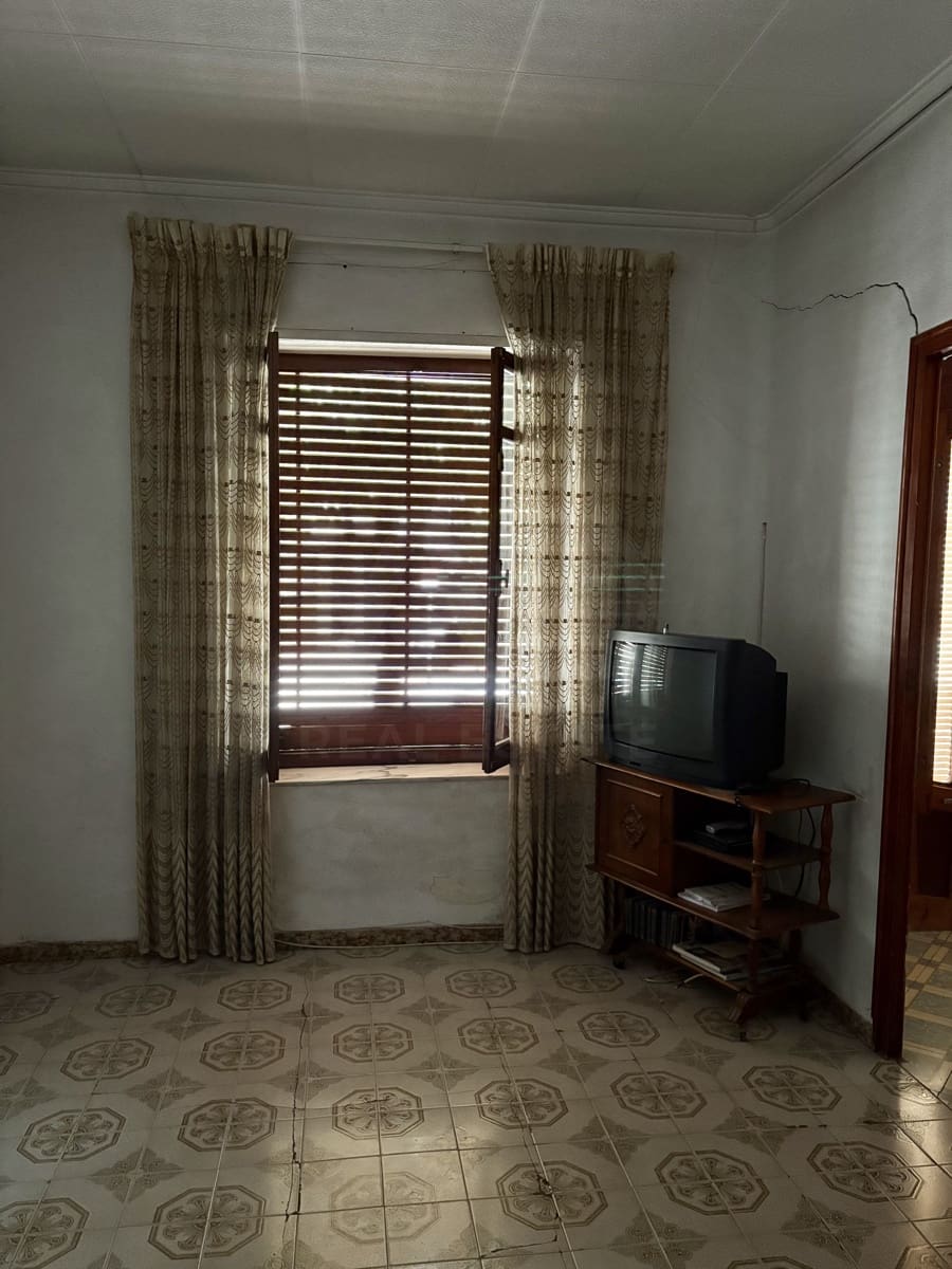 Casa de 4 habitaciones en Alicante / Alacant ciudad en venta - 175.000 € (Ref: 9988196)