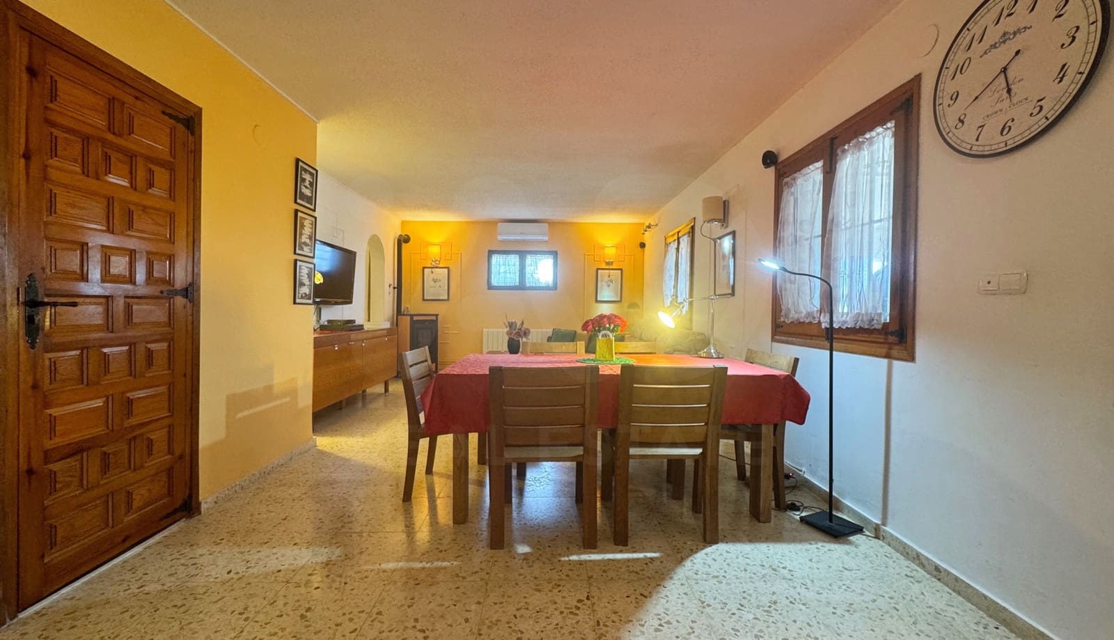 7 Zimmer Villa zu verkaufen in Rafol de Almunia mit Pool Garage - 750.000 € (Ref: 9988197)