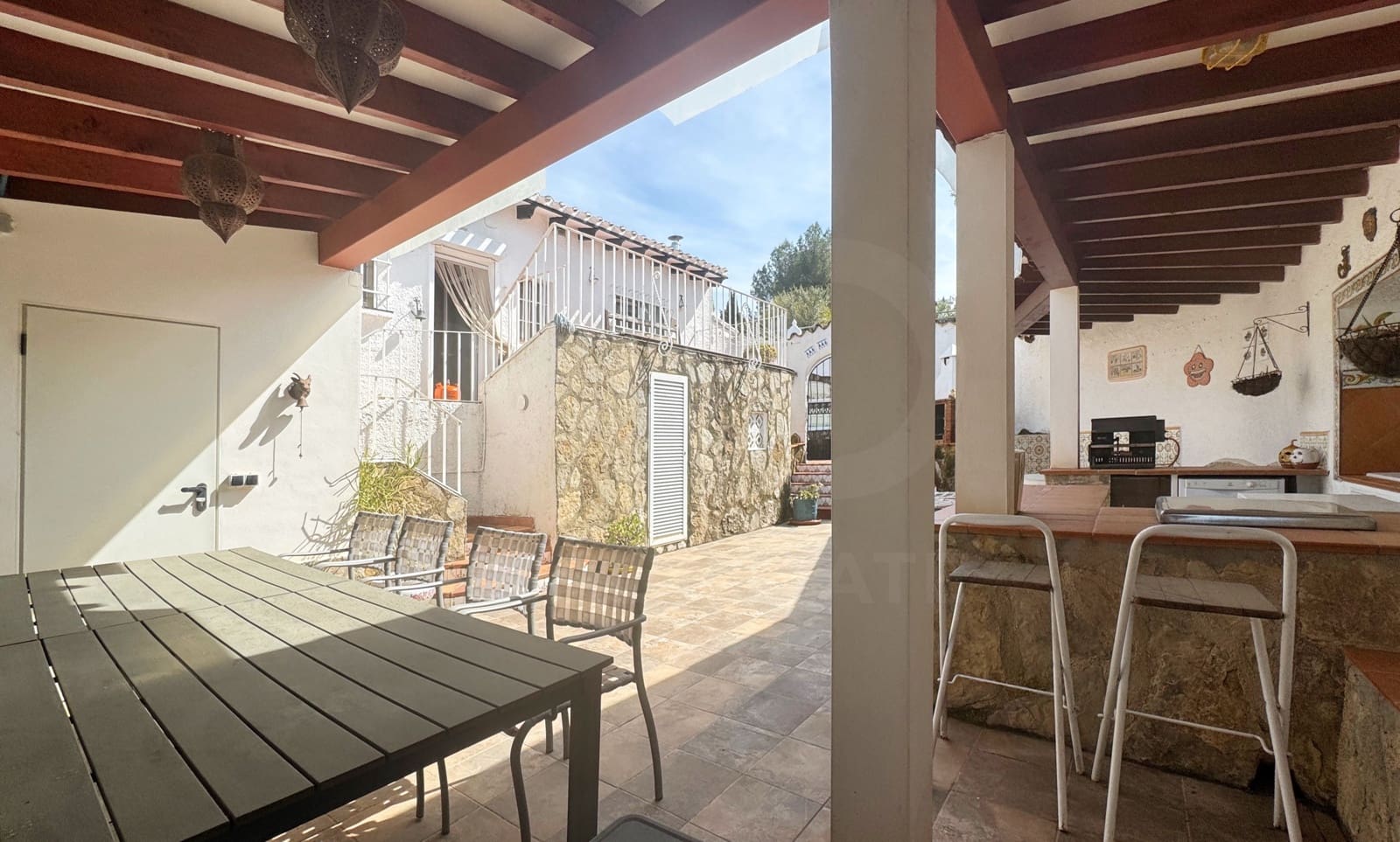 7 Zimmer Villa zu verkaufen in Rafol de Almunia mit Pool Garage - 750.000 € (Ref: 9988197)