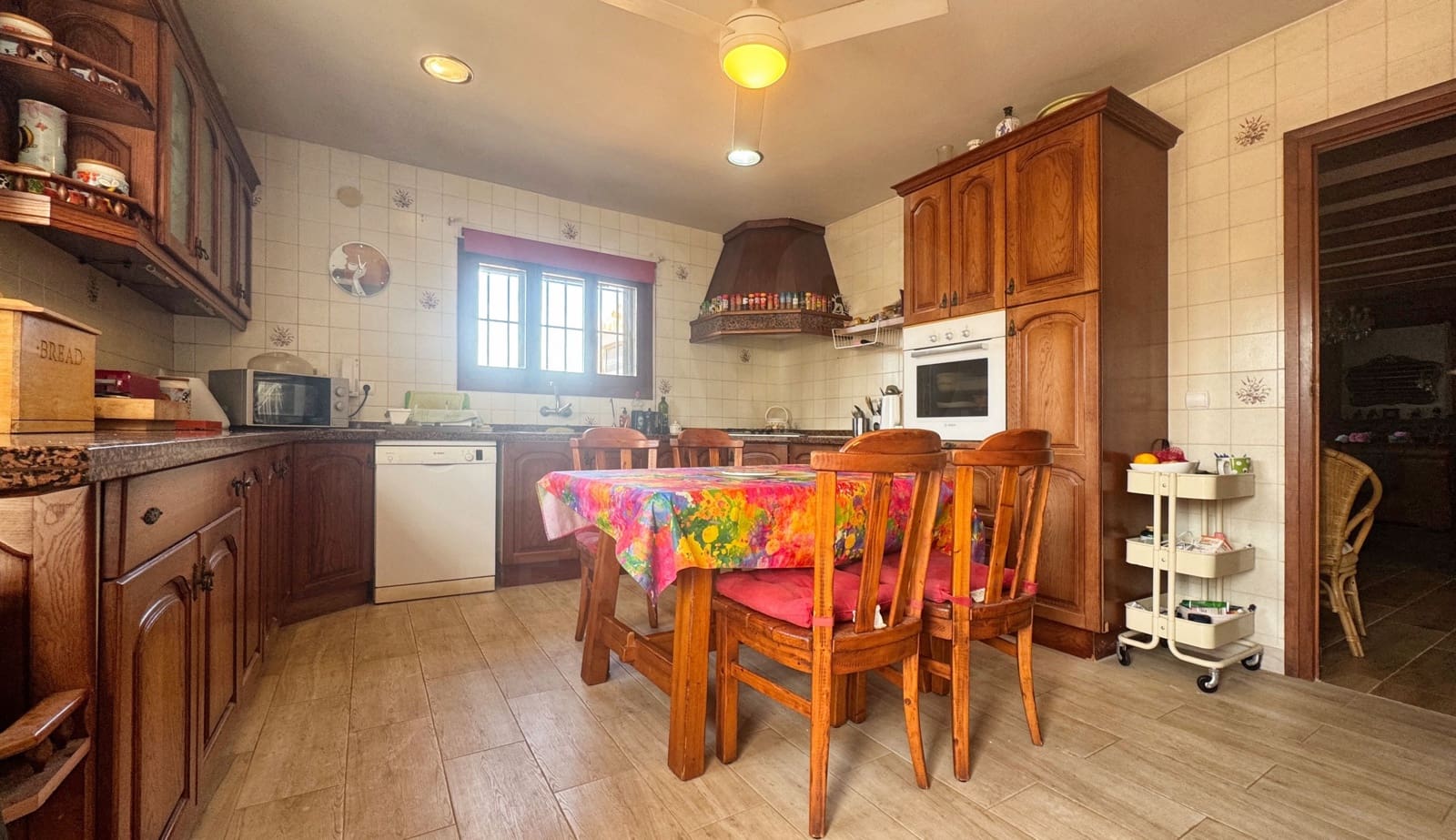 7 Zimmer Villa zu verkaufen in Rafol de Almunia mit Pool Garage - 750.000 € (Ref: 9988197)