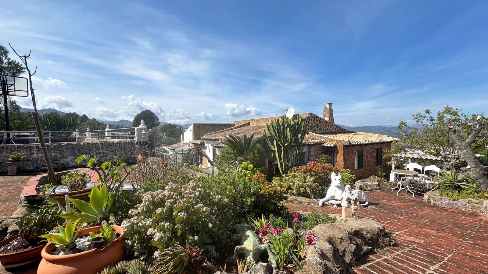 7 Zimmer Villa zu verkaufen in Rafol de Almunia mit Pool Garage - 750.000 € (Ref: 9988197)