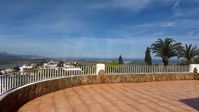7 Zimmer Villa zu verkaufen in Ráfol de Almunia mit Pool Garage - 750.000 € (Ref: 9988197)