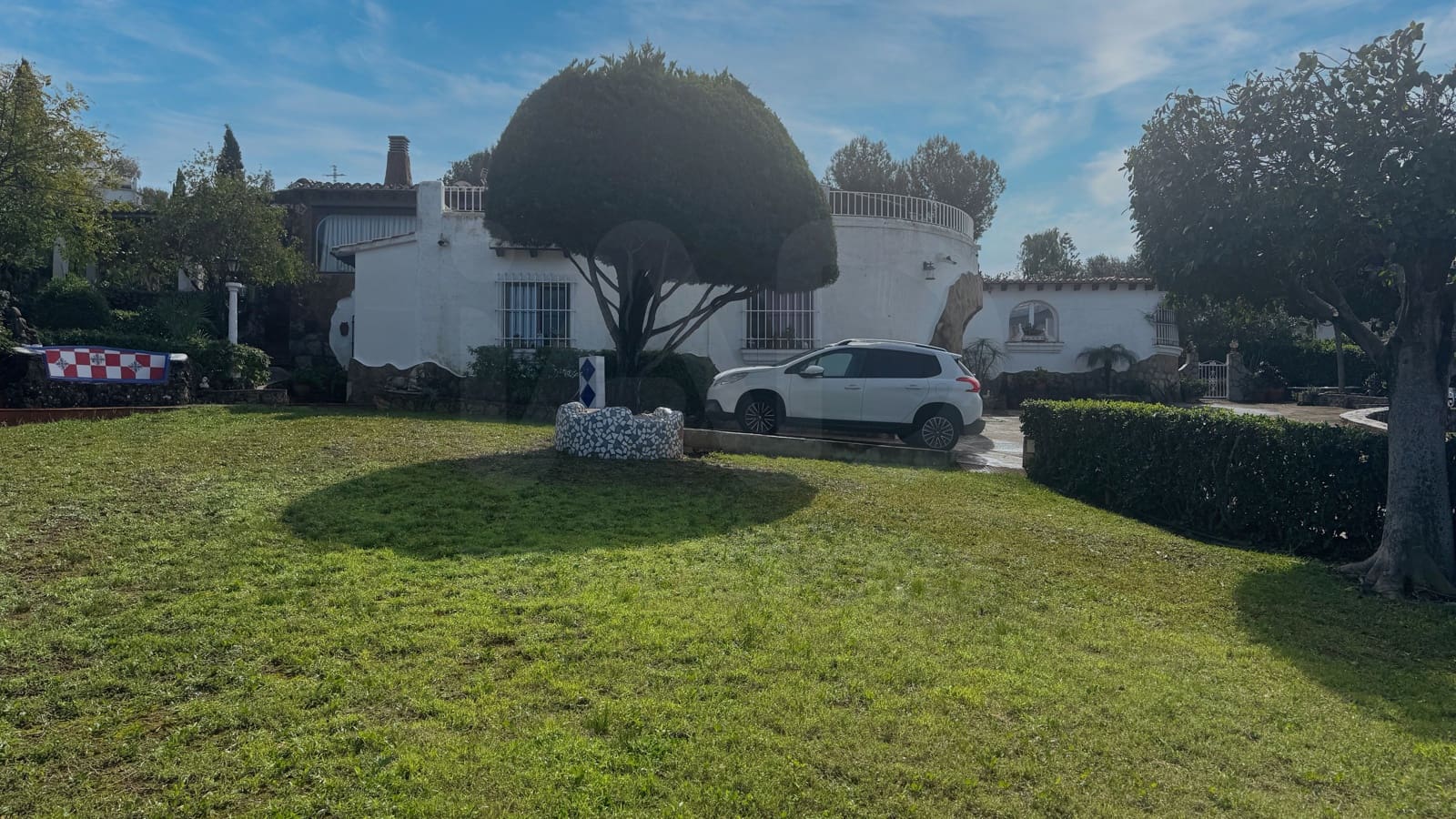 7 Zimmer Villa zu verkaufen in Rafol de Almunia mit Pool Garage - 750.000 € (Ref: 9988197)