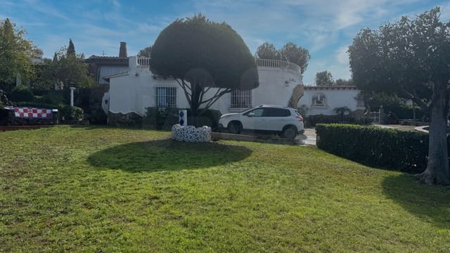 7 Zimmer Villa zu verkaufen in Ráfol de Almunia mit Pool Garage - 750.000 € (Ref: 9988197)