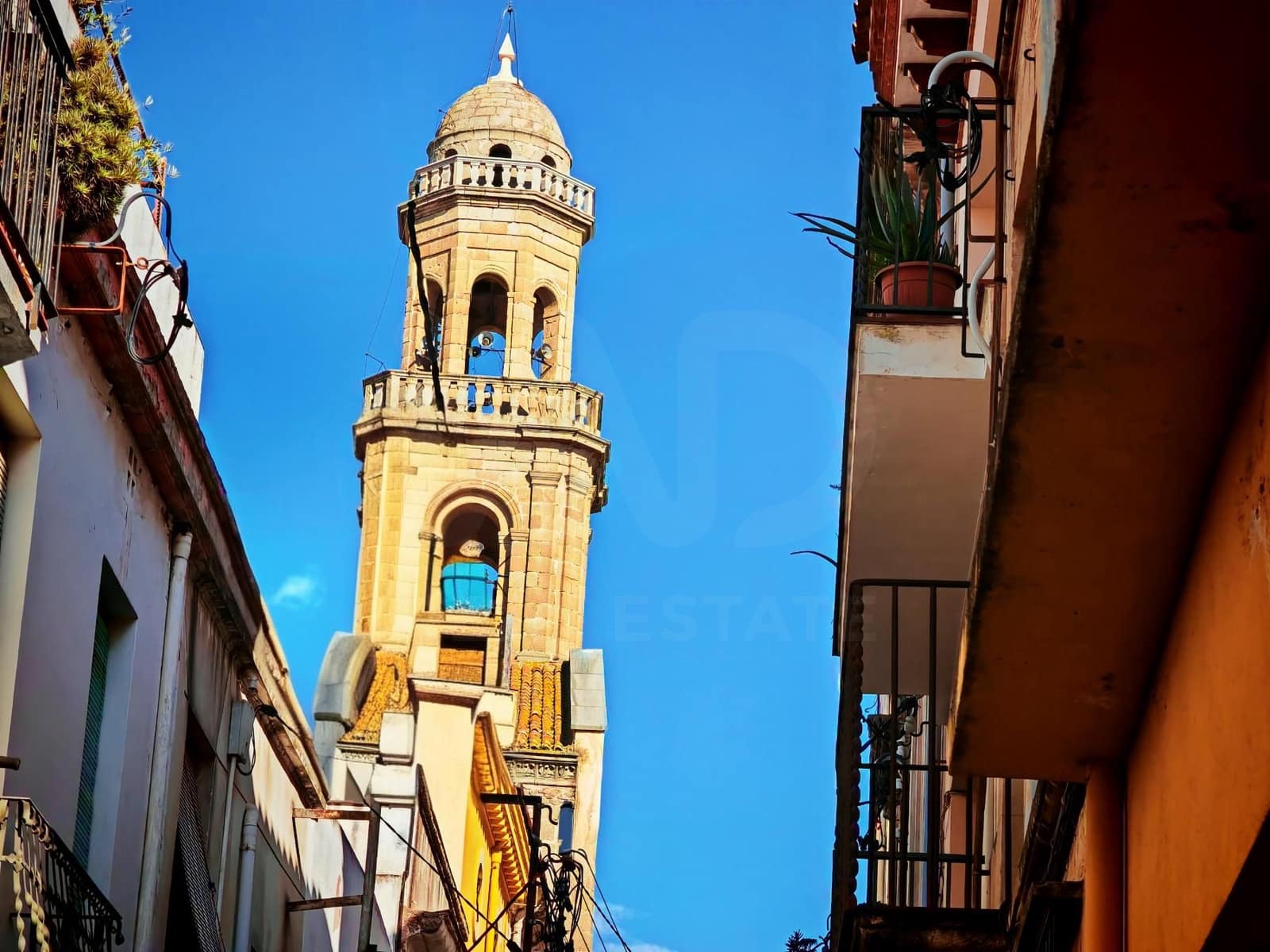 6 Zimmer Haus zu verkaufen in Barcelona Stadt - 450.000 € (Ref: 9988198)