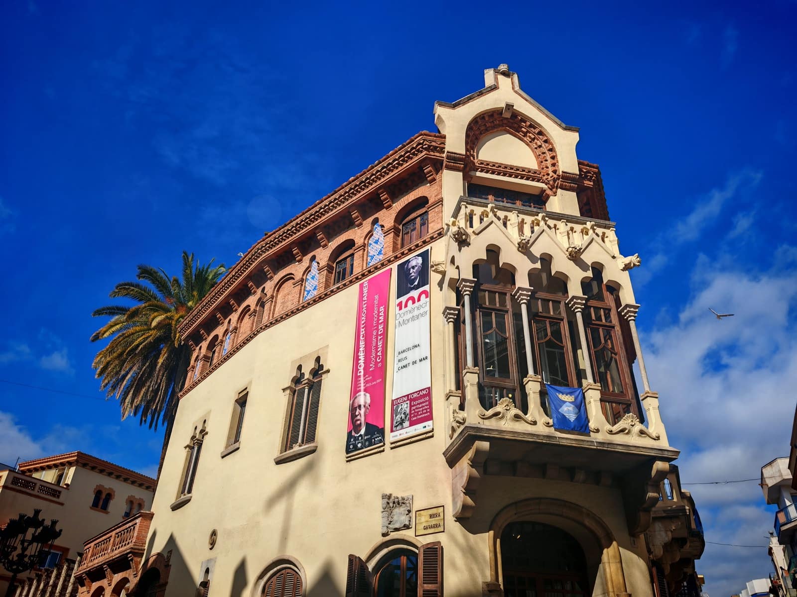 6 Zimmer Haus zu verkaufen in Barcelona Stadt - 450.000 € (Ref: 9988198)
