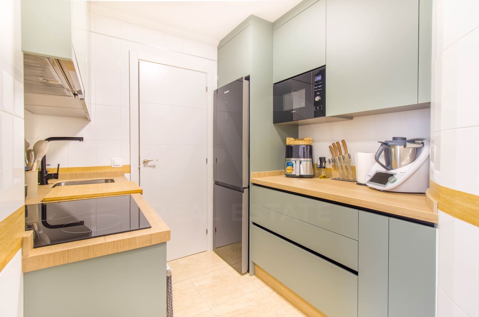 2 bedroom Penthouse for sale in Aljaraque - € 159,000 (Ref: 9988199)