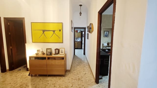 5 soverom Hus til salgs i Huelva by med garasje - € 265 000 (Ref: 9988202)